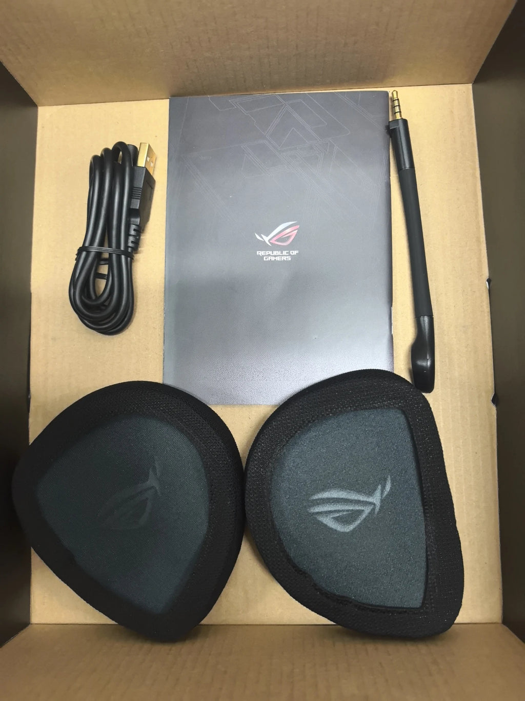 Casque Gaming ASUS RGB QUAD-DAC - Son 7.1 USB avec Réduction de Bruit